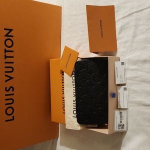 Louis Vuitton Zippy Wallet M61864